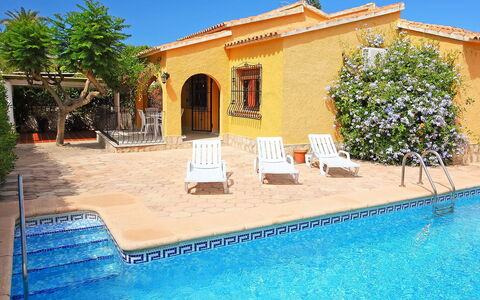 Les Canyes: Eigentum, Gebäude, Haus, Grundeigentum, Schwimmbad, Villa, Urlaub, Zuhause, Die Architektur, Freizeit
