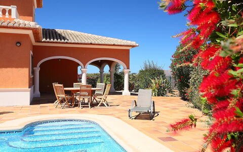 Villa Corona: Eigentum, Gebäude, Haus, Schwimmbad, Grundeigentum, Hazienda, Villa, Urlaub, Azurblau, Estate