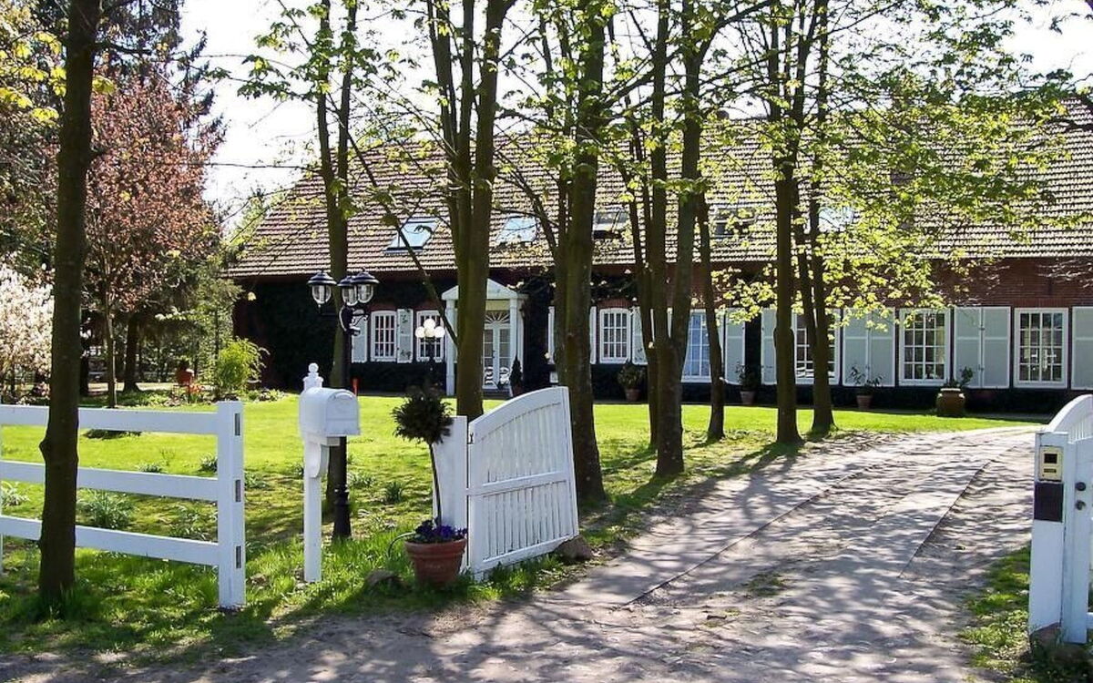 Landgut mit Blick auf das Wasser