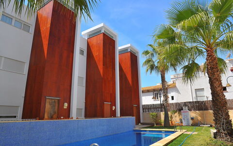 Atarazanas: Eigentum, Haus, Gebäude, Grundeigentum, Resort, Majorelle Blue, Die Architektur, Wohngebiet, Schwimmbad, Baum