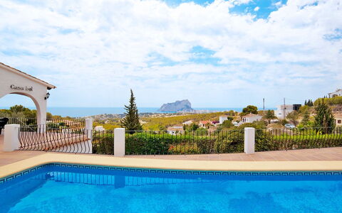 Bel: Schwimmbad, Eigentum, Grundeigentum, Himmel, Gebäude, Azurblau, Wohngebiet, Resort, Urlaub, Haus