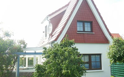 Behagliches Ferienhaus mit Garten und Terrasse
