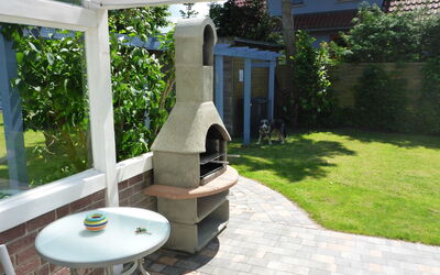 Behagliches Ferienhaus mit Garten und Terrasse