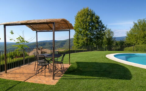 L'Oasi del Poggio: Blau, Wohngebiet, Vorort, Estate, Landscaping, Hecke