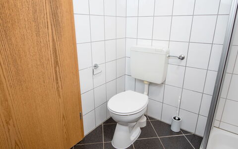 Mars: Toilleten Sitz, Toilette, Badezimmer, Armatur, Flooring, Fussboden, Installation, Fliese, Zimmer
