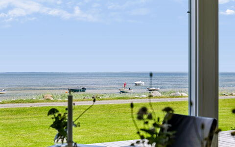 Eljas - 10M from the Sea: Wolke, Meer, Küsten Und Ozeanische Forms, Ozean, Küste, Stuhl, Ufer, Rasen, Schatten, Gartenmöbel