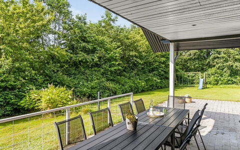 Matias - 30Km from the Sea: Möbel, Holz, Interior Design, Flooring, Fussboden, Stuhl, Zimmer, Decke, Wohnzimmer, Wohnung