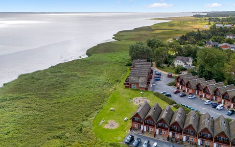Auwe - 3.5Km from the Sea: Möbel, Holz, Interior Design, Flooring, Fussboden, Stuhl, Zimmer, Decke, Wohnzimmer, Wohnung