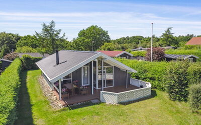 Maini - 350M from the Sea