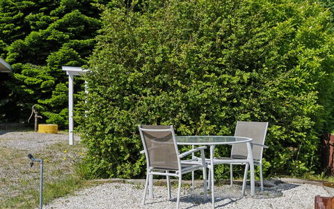 Senija - 6.5Km from the Sea: Zuhause, Dach, Haus, Tür, Hütte, Schatten, Garten, Ground, Veranda, Garten