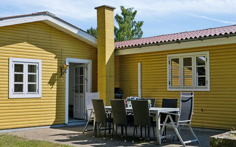 Senija - 6.5Km from the Sea: Zuhause, Dach, Haus, Tür, Hütte, Schatten, Garten, Ground, Veranda, Garten