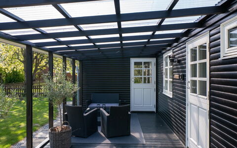 Sada - 30M from the Sea: Möbel, Interior Design, Holz, Decke, Flooring, Fussboden, Holzboden, Küche & Esszimmer Tisch, Tabelle, Light Fixture