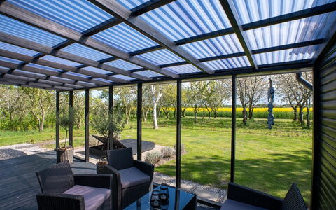 Sada - 30M from the Sea: Möbel, Interior Design, Holz, Decke, Flooring, Fussboden, Holzboden, Küche & Esszimmer Tisch, Tabelle, Light Fixture