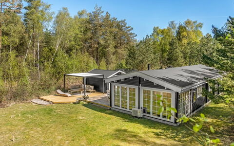 Landrich - from the Sea: Möbel, Interior Design, Flooring, Holz, Fussboden, Decke, Holzboden, Stuhl, Tabelle, Beleuchtung