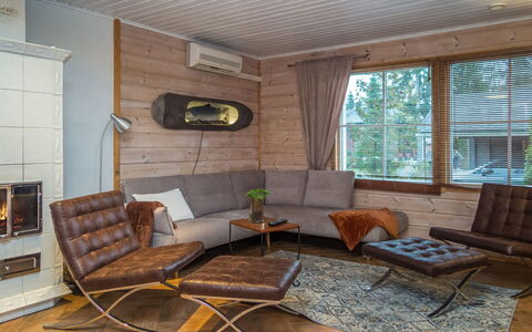 Tahkon Polar: Möbel, Flooring, Holz, Interior Design, Couch, Fussboden, Wohnzimmer, Beleuchtung, Holzboden, Zimmer