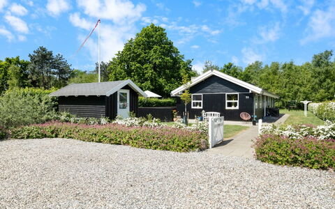 Merrit - 280M from the Sea