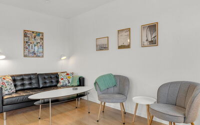 Babo - 250M from the Sea