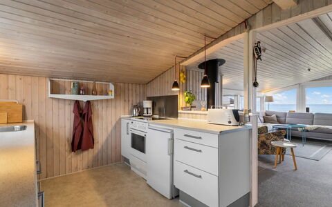 Nedelko - 20M from the Sea: Holz, Interior Design, Flooring, Decke, Fussboden, Countertop, Küche, Zimmer, Möbel, Light Fixture