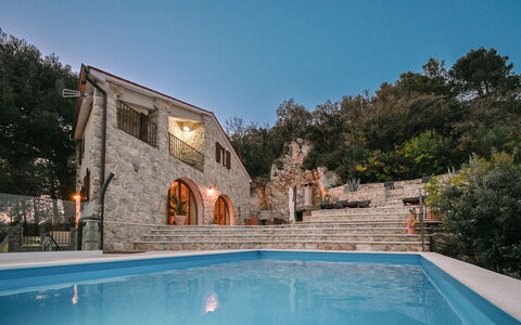 Villa Bogijeva Cliff House, Stunning View: Estate, Hazienda, Schwimmbad, Villa, Treppe