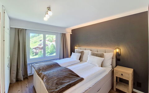Chez Gredia: Interior Design, Decke, Zimmer, Flooring, Schlafzimmer, Fussboden, Bett, Bettrahmen, Bedding, Linens