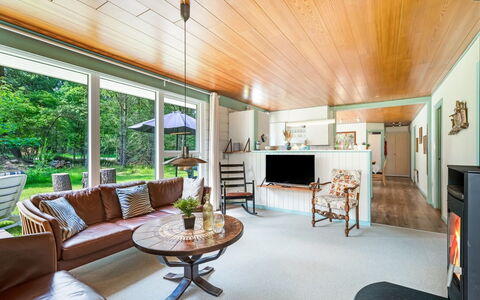 Galia - 2.5Km from the Sea: Möbel, Holz, Interior Design, Flooring, Fussboden, Stuhl, Zimmer, Decke, Wohnzimmer, Wohnung