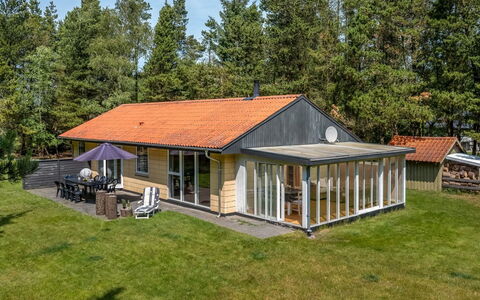 Galia - 2.5Km from the Sea: Möbel, Holz, Interior Design, Flooring, Fussboden, Stuhl, Zimmer, Decke, Wohnzimmer, Wohnung