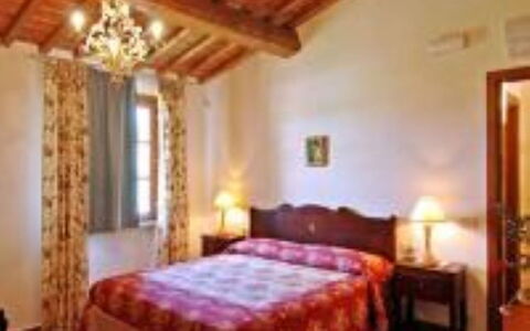 Tenuta Borgo al Sole: Möbel, Interior Design, Bett, Schlafzimmer, Zimmer, Linens, Bettdecke, Bedding, Bettrahmen, Bilderrahmen