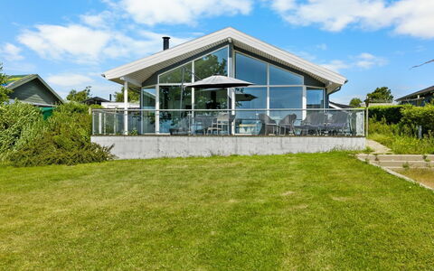 Ubavka - 100M from the Sea: Blau, Hütte, Haus, Zuhause, Bauernhaus, Estate, Abstellgleis