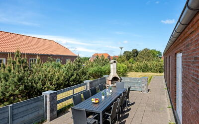 Merit - 3.2Km from the Sea