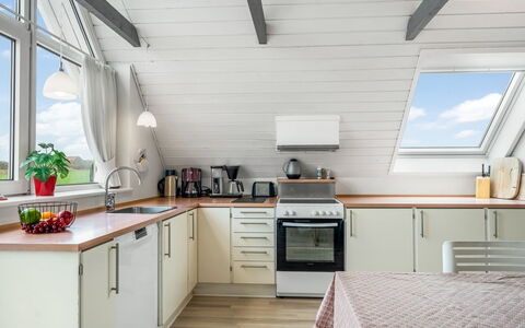 Siljana - 200M from the Sea: Küche, Flooring, Interior Design, Holz, Countertop, Decke, Möbel, Küchengerät, Major Appliance, Fussboden