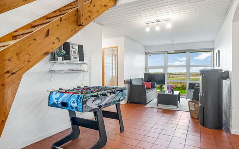 Siljana - 200M from the Sea: Möbel, Holz, Interior Design, Flooring, Fussboden, Stuhl, Zimmer, Decke, Wohnzimmer, Wohnung
