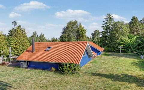 Lycka - 700M from the Sea: Holz, Zuhause, Veranda, Deck, Hartholz, Dach, Holzbeize, Holzboden, Eco Hotel