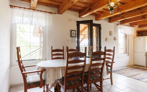 Pax: Möbel, Flooring, Interior Design, Fussboden, Stuhl, Holz, Decke, Tabelle, Esszimmer, Küche & Esszimmer Tisch