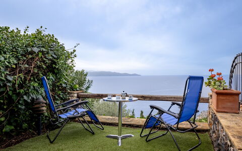 Stella Marina Apartment with Pool, Porto Santo Ste: Blau, Möbel, Gartenmöbel, Meer, Sommer, Küsten Und Ozeanische Forms, Ozean, Küste, Stuhl, Tisch Im Freien