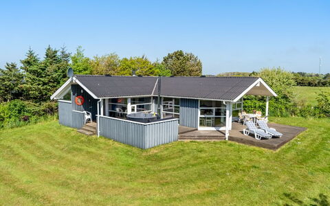 Annvy - 875M from the Sea: Möbel, Holz, Interior Design, Flooring, Fussboden, Stuhl, Zimmer, Decke, Wohnzimmer, Wohnung