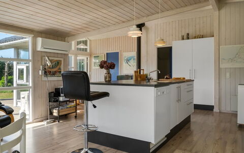 Annvy - 875M from the Sea: Möbel, Holz, Interior Design, Flooring, Fussboden, Stuhl, Zimmer, Decke, Wohnzimmer, Wohnung