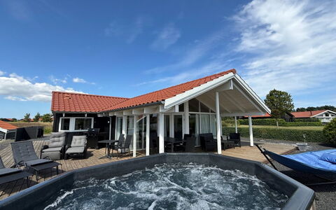 Østmar - 1.3Km from the Sea: Schwimmbad, Freizeit, Resort, Gartenmöbel, Schatten, Eco Hotel, Urlaub, Villa, Outdoor Struktur, Hotel