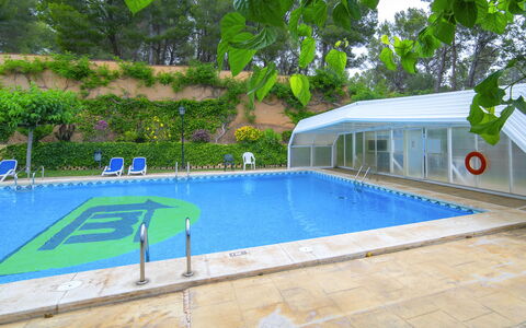 Altea Natura: Schwimmbad, Blau, Resort, Freizeit, Gartenmöbel, Erholung, Schatten, Freizeitzentrum, Hotel, Ferienort