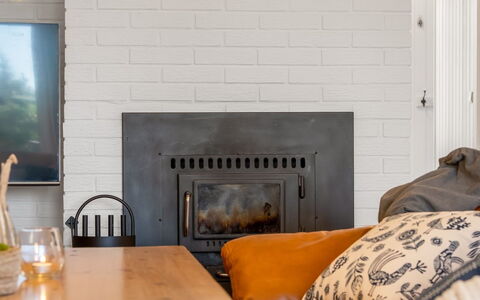 Diertje - from the Sea: Flooring, Wand, Möbel, Feuerstelle, Holz, Interior Design, Fussboden, Beleuchtung, Wohnzimmer, Zimmer