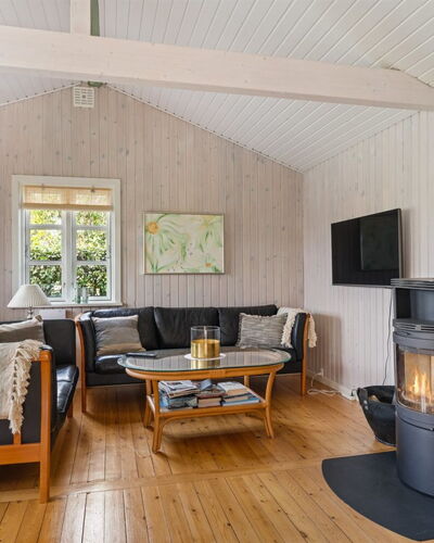 Lenya - 60M from the Sea