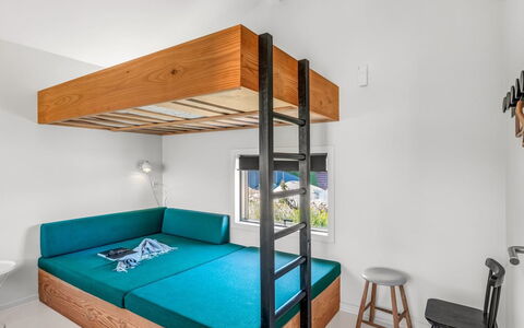 Sointu - 300M from the Sea: Möbel, Etagenbett, Interior Design, Holz, Fussboden, Flooring, Schlafzimmer, Bett, Zimmer, Decke