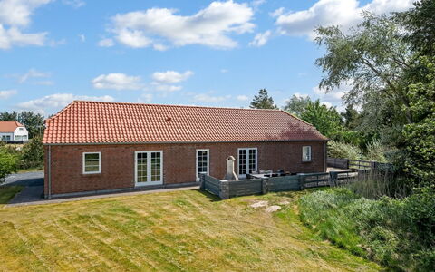 Sod - 3.2Km from the Sea: Möbel, Holz, Interior Design, Flooring, Fussboden, Stuhl, Zimmer, Decke, Wohnzimmer, Wohnung