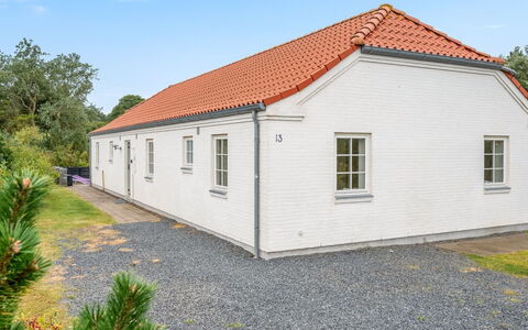 Marjatta - 3.2Km from the Sea: Möbel, Holz, Interior Design, Flooring, Fussboden, Stuhl, Zimmer, Decke, Wohnzimmer, Wohnung