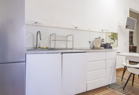 La Casa di Bruno, Terrace, in the Heart of Genova: Küchengerät, Küche, Flooring, Interior Design, Major Appliance, Möbel, Countertop, Holz, Cabinetry, Fussboden