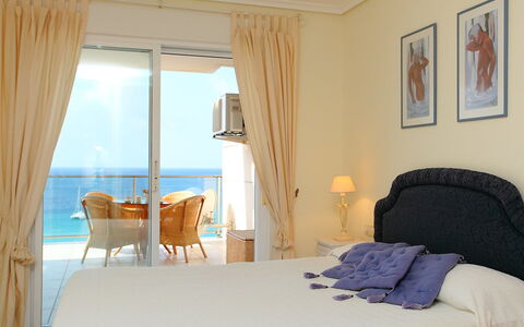 Sotavento: Schlafzimmer, Zimmer, Möbel, Bett, Eigentum, Interior Design, Bettrahmen, Bettdecke, Komfort, Suite