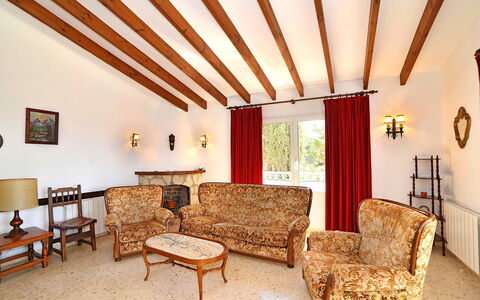 La Sabatera: Zimmer, Eigentum, Decke, Interior Design, Gebäude, Möbel, Haus, Wohnzimmer, Grundeigentum, Tabelle
