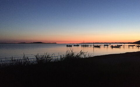 Filisha - 200M from the Sea: Wasser, Wasservorräte, Gewässer, Horizont, Dämmerung, Afterglow, Sonnenuntergang, Wasserweg