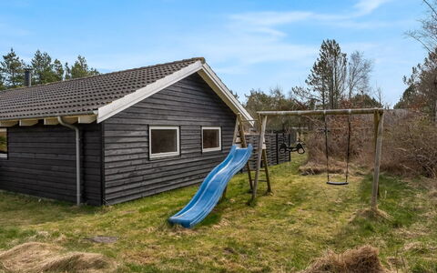 Botwith - 2.8Km from the Sea: Möbel, Holz, Interior Design, Flooring, Fussboden, Stuhl, Zimmer, Decke, Wohnzimmer, Wohnung