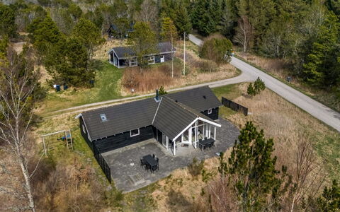 Botwith - 2.8Km from the Sea: Möbel, Holz, Interior Design, Flooring, Fussboden, Stuhl, Zimmer, Decke, Wohnzimmer, Wohnung