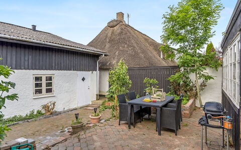 Jouni - 18Km from the Sea: Blau, Hütte, Haus, Zuhause, Bauernhaus, Estate, Abstellgleis